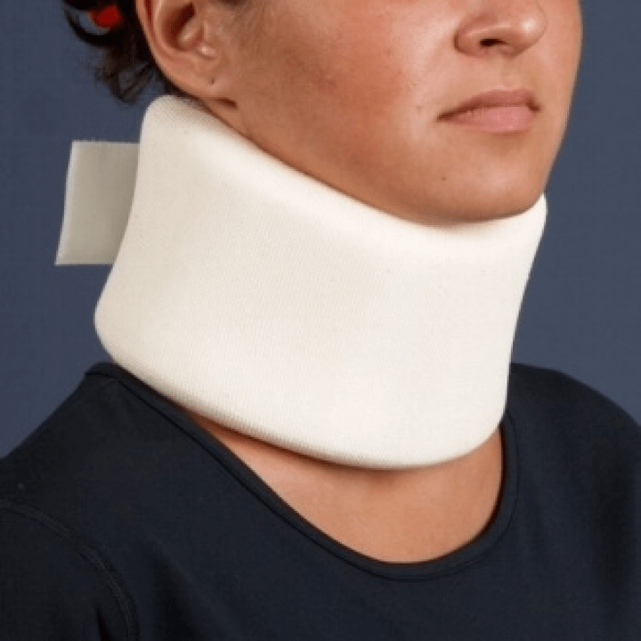 Para el tratamiento de la osteocondrosis de la columna cervical, se utiliza un collar Shants.